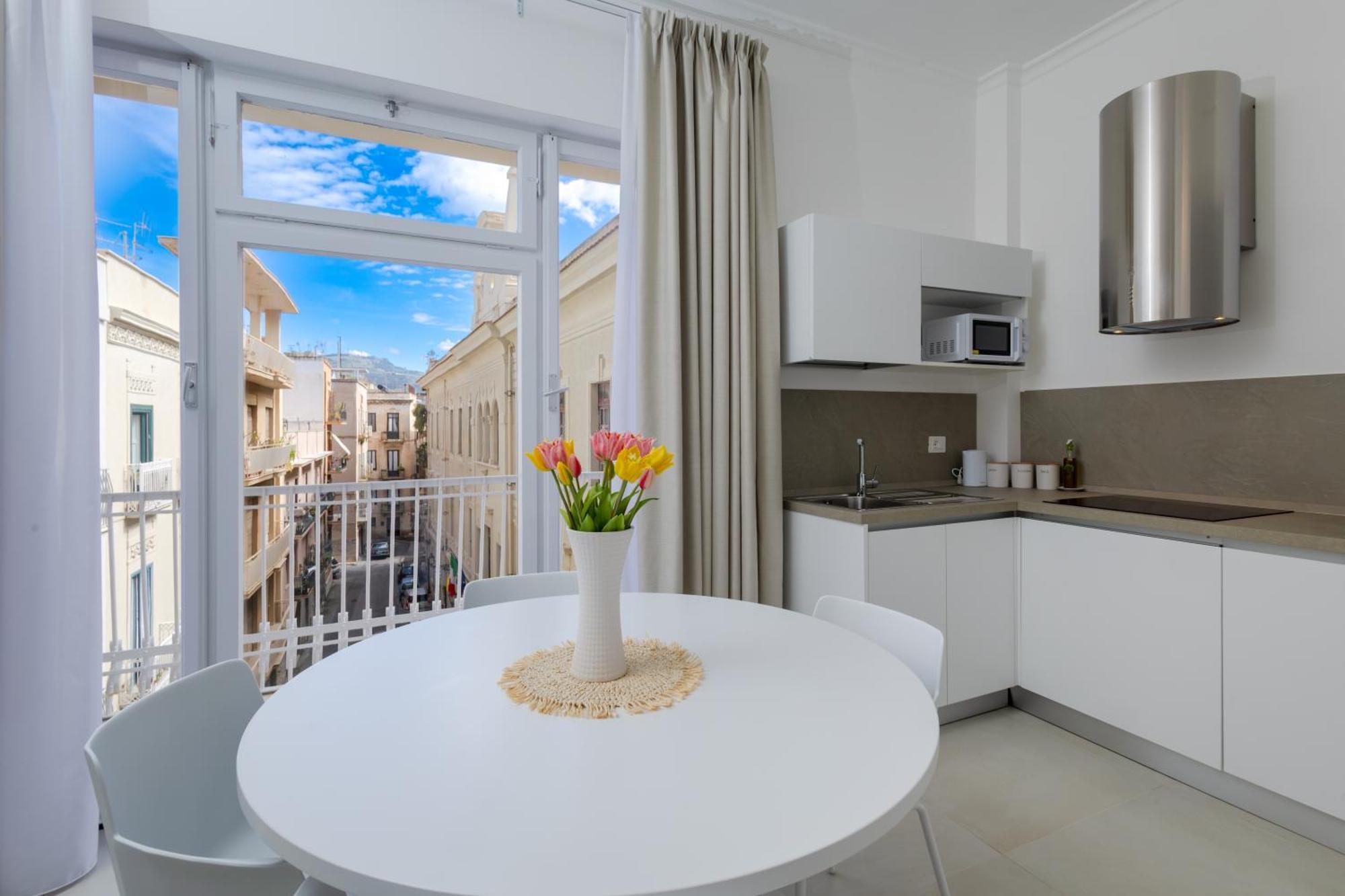 Adamas Apartment , Rooms And Suite Trapani Exteriér fotografie